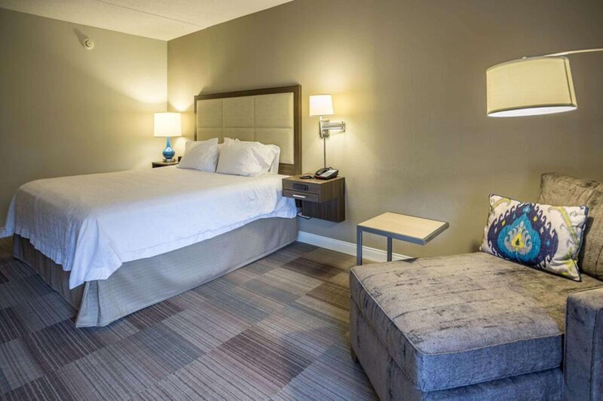 Hampton Inn Somerset Exteriör bild